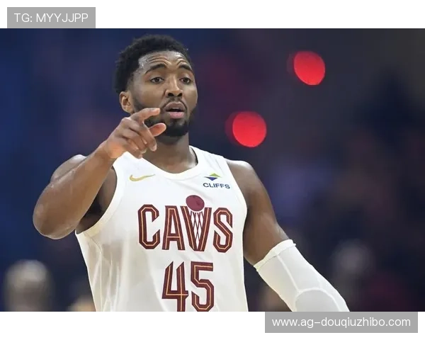 NBA足球篮球体育直播在线观看平台让你轻松追踪每一场精彩比赛瞬间